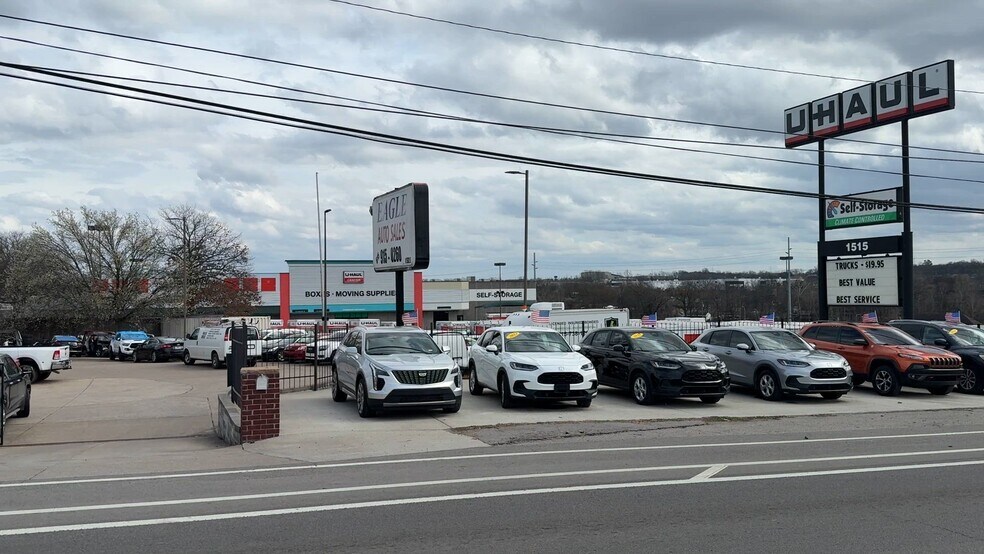 Primary Photo Of 1521 Gallatin Pike N, Madison Auto Dealership For Lease