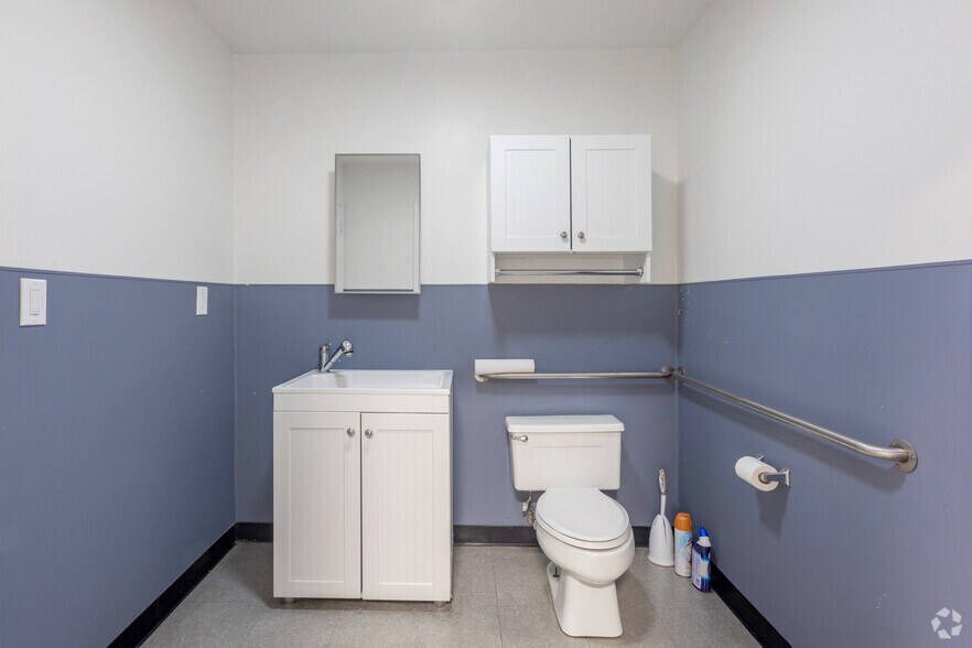 More Photos Of 30139 Industrial Pky SW, Hayward Research And Development For Lease