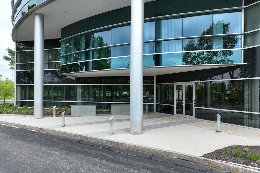 More Photos Of 2 Technology Park Dr, Westford Unknown For Lease