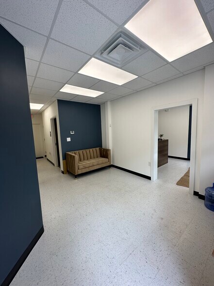 More Photos Of 420 Brandam Ln, Charleston Warehouse For Lease