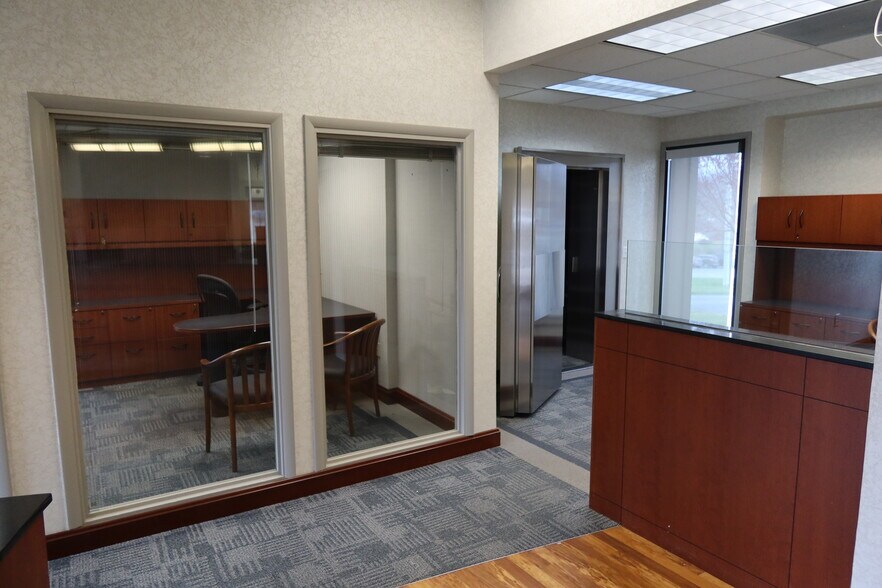 More Photos Of 3269 Highway 126, Blountville Bank For Sale