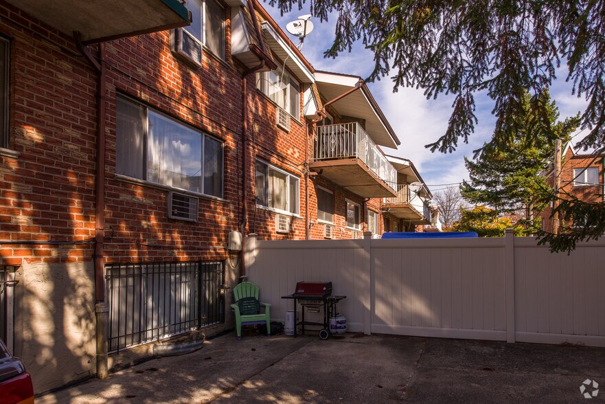 More Photos Of 70-10 Eliot Ave, Flushing Apartments For Sale