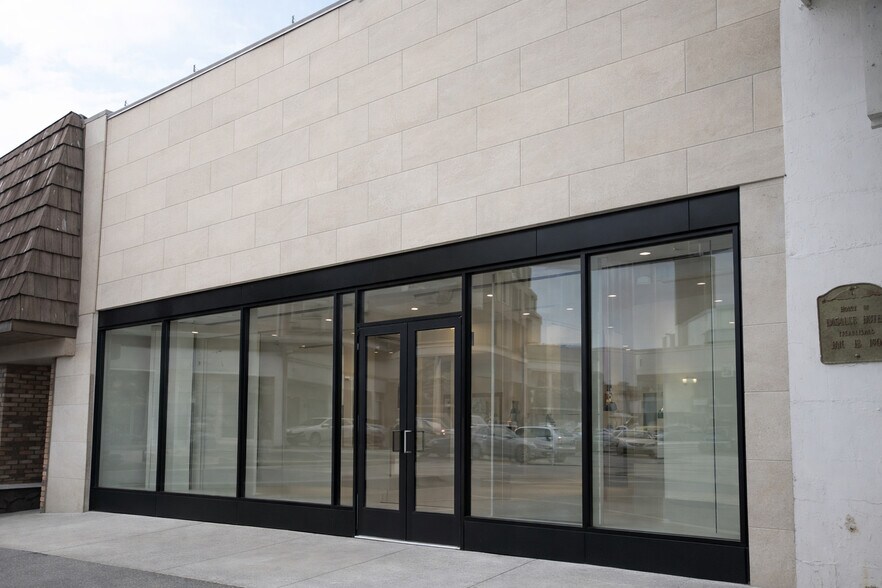 Primary Photo Of 5268 Hohman Ave, Hammond Storefront Retail Office For Lease