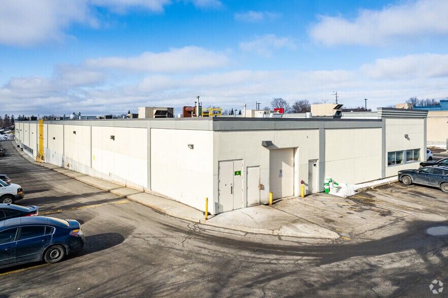 More Photos Of 484-486 Hazeldean Rd, Ottawa Unknown For Lease