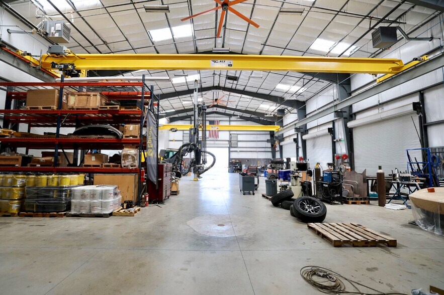 More Photos Of 16445 N Interstate 35, Pflugerville Warehouse For Sale