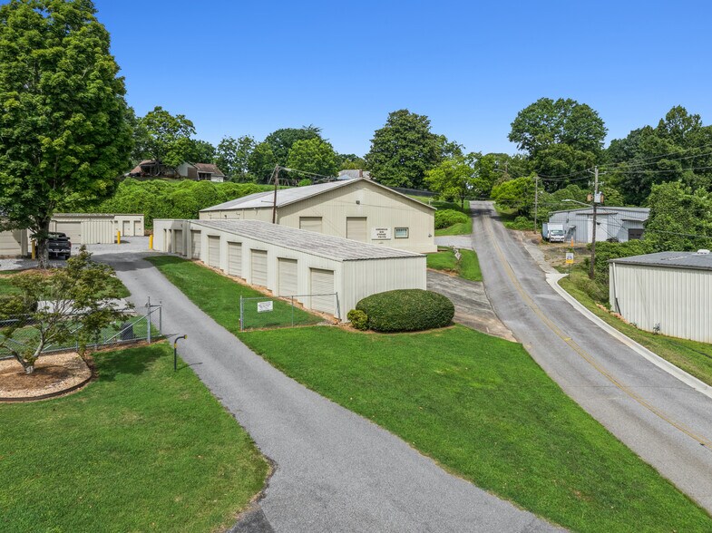 More Photos Of 875 S Main St, Cornelia Self Storage For Sale