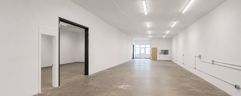 Primary Photo Of 14750 Arminta St, Panorama City Manufacturing For Lease