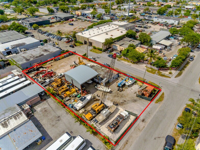 More Photos Of 2301 SW 57th Ave, West Park Warehouse For Lease