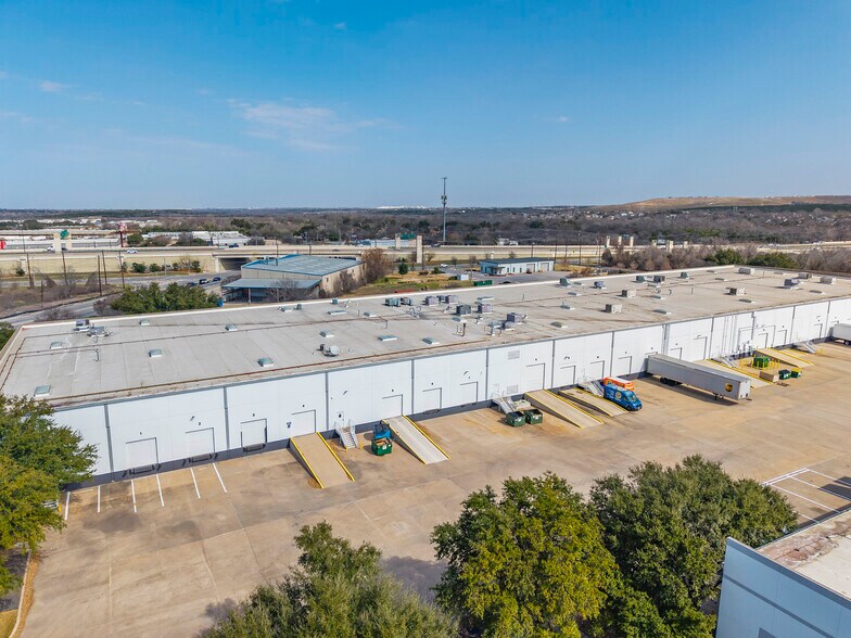 More Photos Of 8291 Springdale Rd, Austin Unknown For Lease