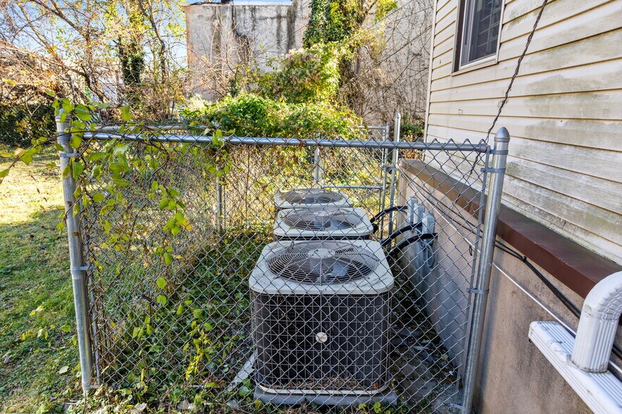 More Photos Of 3301-3303 N 16th St, Philadelphia Apartments For Sale