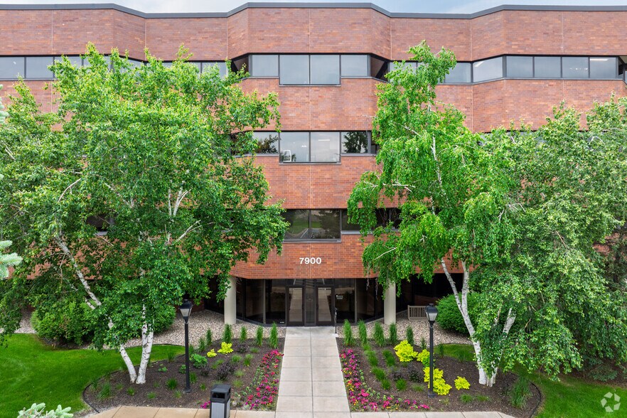 More Photos Of 7900 W 78th St, Edina Office For Lease