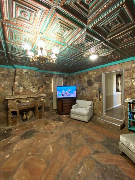 More Photos Of , Big Spring Unknown For Sale