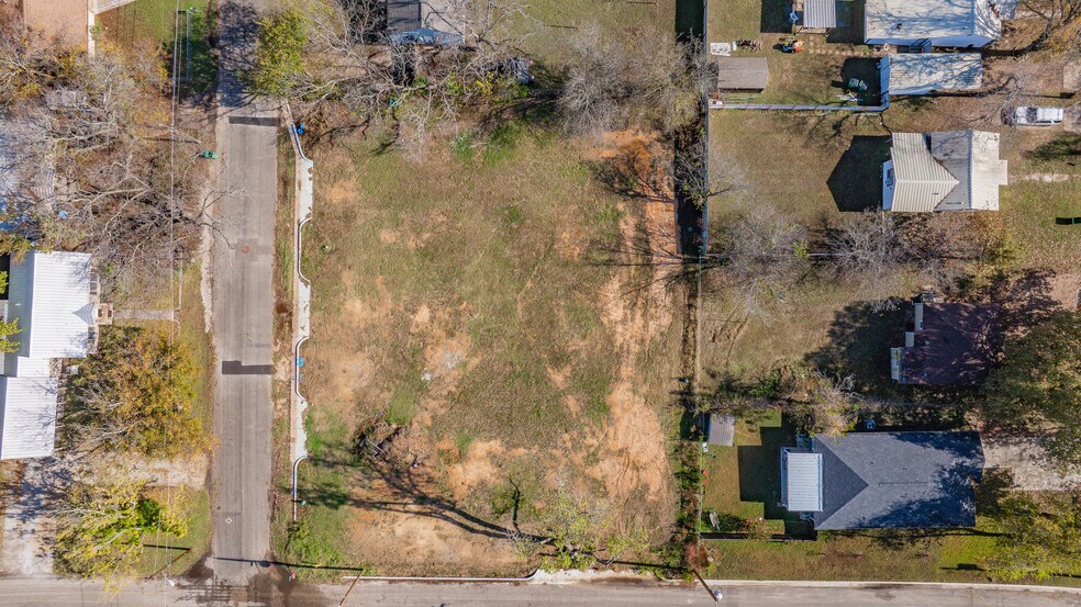 More Photos Of 1040 W Oak St, Stephenville Land For Sale