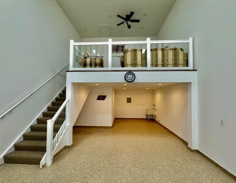 More Photos Of 780 SE Catawba Rd, Port Clinton Self Storage For Lease