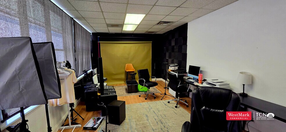 More Photos Of 5015 Knoxville Ave, Lubbock Office For Sale