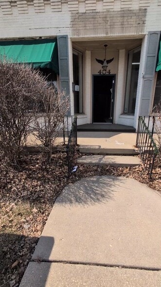 Primary Photo Of 404 N West Ave, Freeport Office For Sale