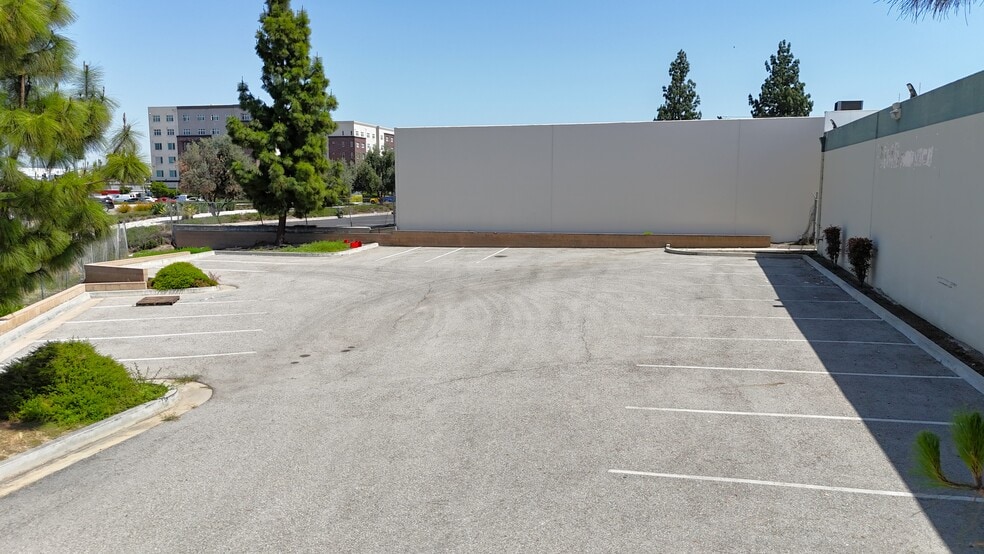 More Photos Of 13725-13731 Proctor Ave, City of Industry Warehouse For Lease