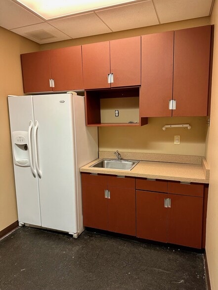 More Photos Of 5300 S Robert Trl, Inver Grove Heights Unknown For Lease