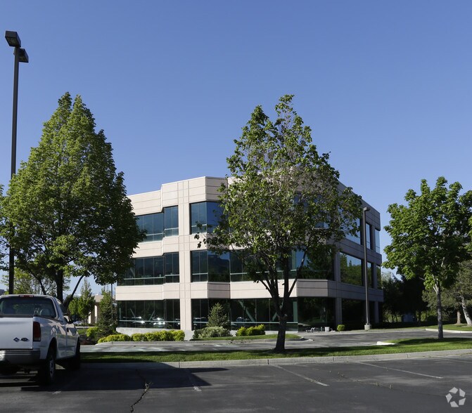 More Photos Of 5255 N Edgewood Dr, Provo Office For Lease