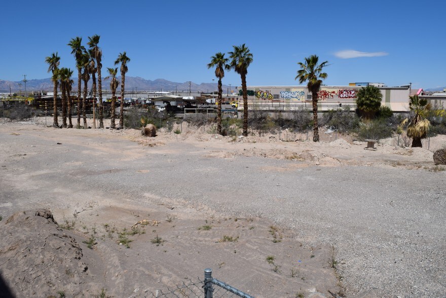 More Photos Of 6179 Dean Martin Dr, Las Vegas Land For Sale