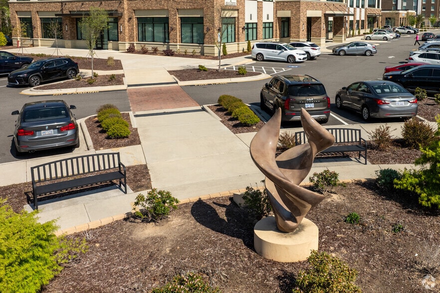 More Photos Of 1070 S Main St, Holly Springs Medical For Lease
