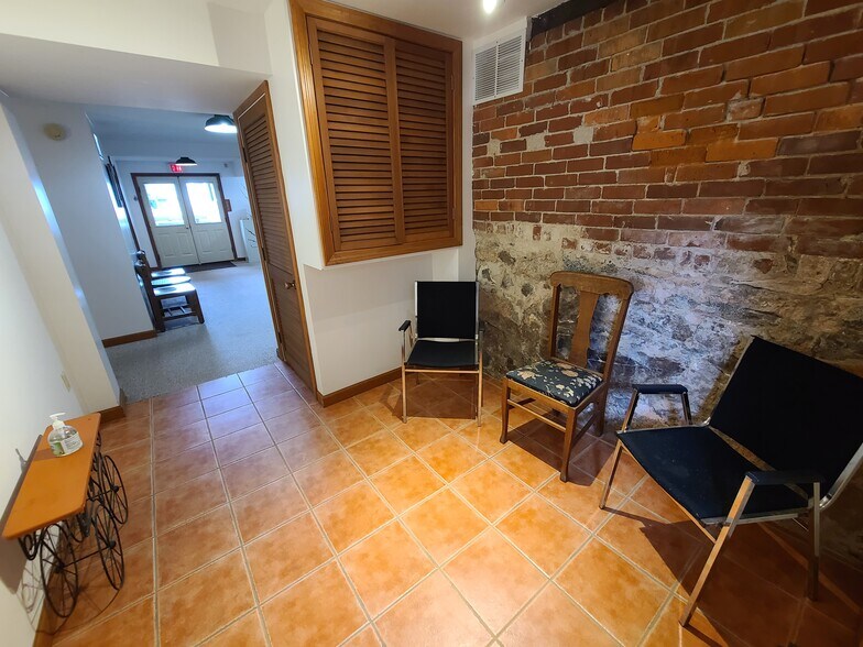 More Photos Of 131 Main St, Hatfield Loft Creative Space For Lease