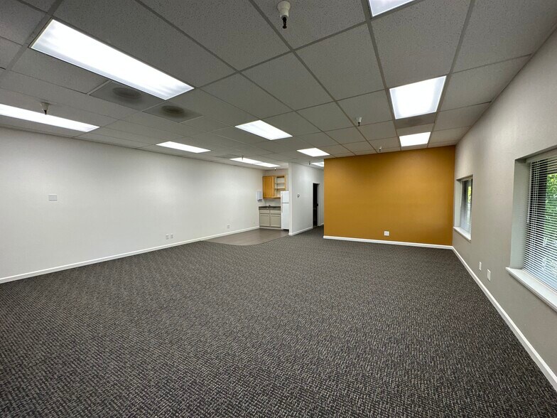 More Photos Of 5729 Sonoma Dr, Pleasanton Warehouse For Lease