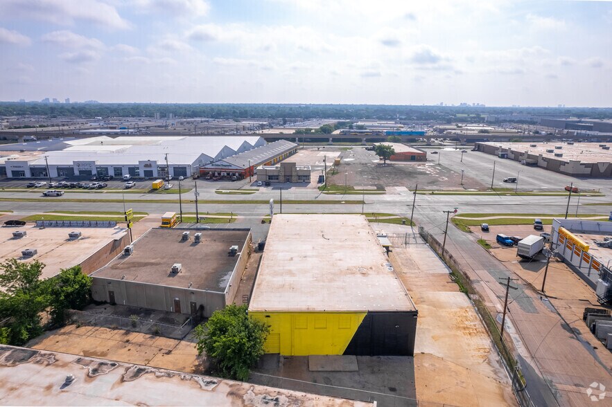 More Photos Of 10807 Harry Hines Blvd, Dallas Storefront Retail Office For Sale