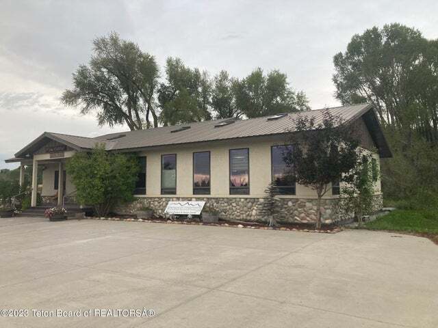 Primary Photo Of 37 Fremont Lake Road, Pinedale Medical For Sale