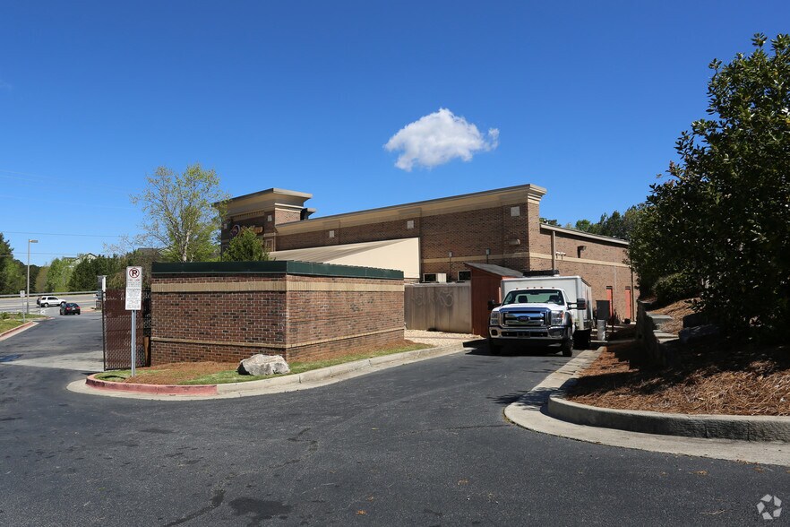 More Photos Of 1133 Chastain Rd NW, Kennesaw General Retail For Lease