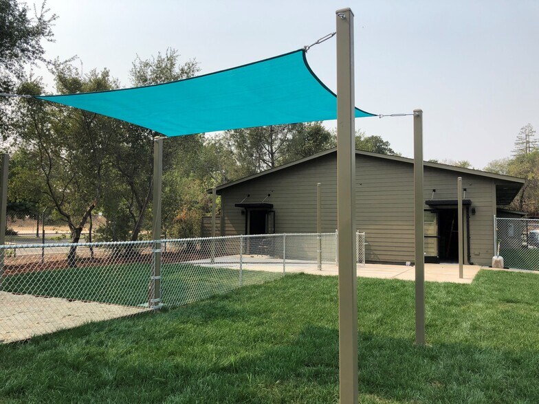 More Photos Of 2075 Baldwin Ave, Oroville Flex For Lease