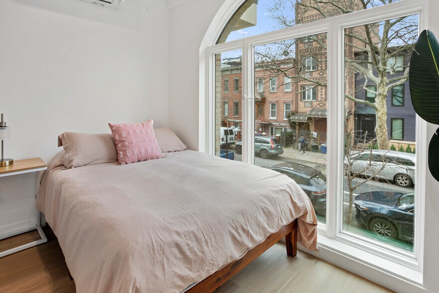 More Photos Of 684 Leonard St, Brooklyn Apartments For Sale