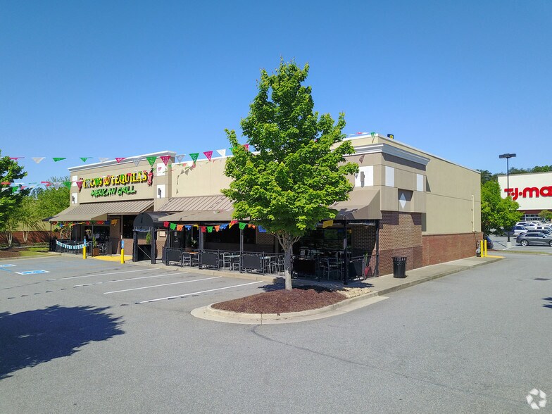 More Photos Of 2085-2425 Market Place Blvd, Cumming Unknown For Lease
