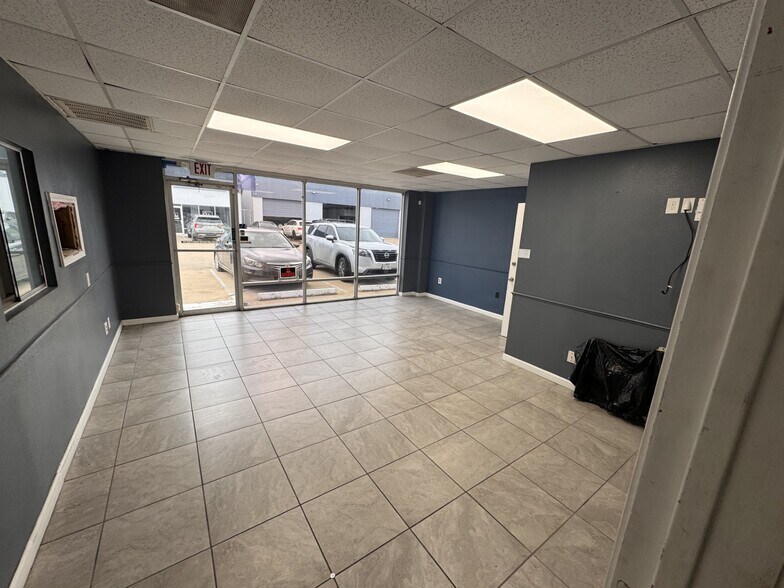 More Photos Of 6261 Richmond Ave, Houston Unknown For Lease