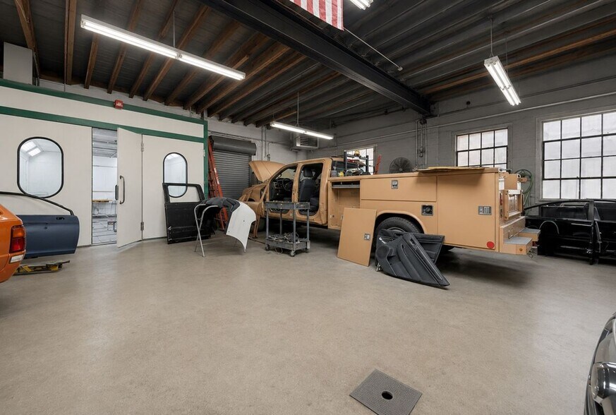 More Photos Of 111 Main St, Little Ferry Auto Repair For Sale