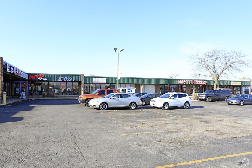 More Photos Of 4431-4457 W Lincoln Hwy, Matteson Storefront For Lease