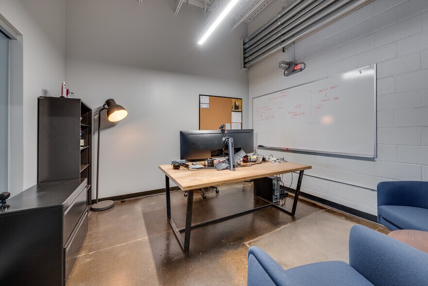 More Photos Of 613 Ewing Ave, Nashville Loft Creative Space For Lease