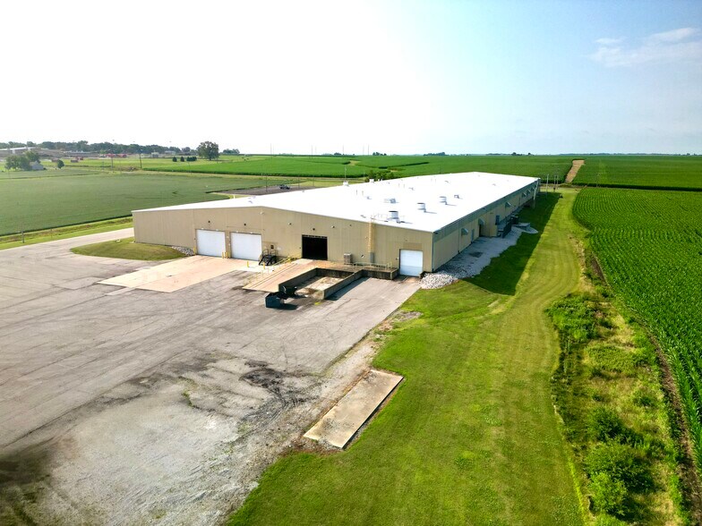 More Photos Of 970 W North St, Warrensburg Manufacturing For Sale