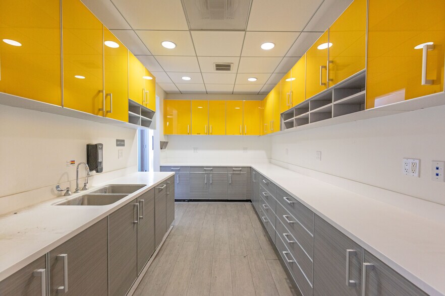 More Photos Of 3945 Marysville Blvd, Sacramento Freestanding For Sale