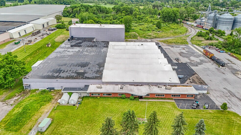 More Photos Of 294 Gambee Rd, Geneva Warehouse For Sale