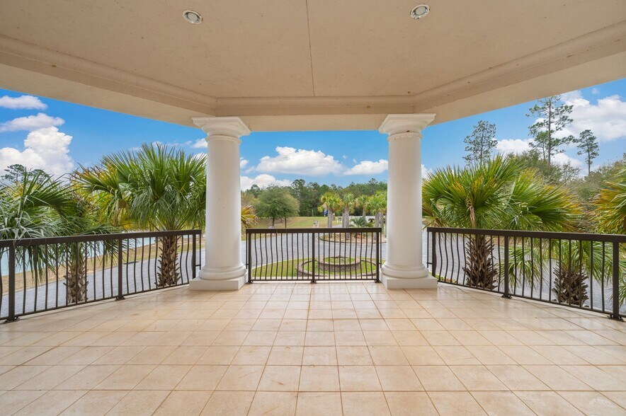 More Photos Of 3201 Heritage Plantation Blvd, Laurel Hill Office For Sale