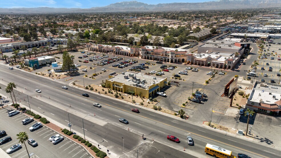 More Photos Of 5015 W Sahara Ave, Las Vegas Freestanding For Lease