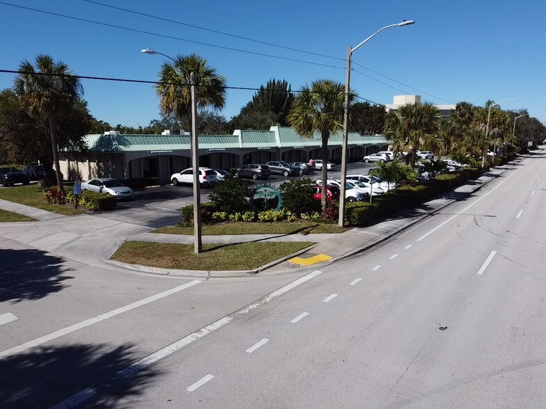 More Photos Of 10887 N Military Trl, Palm Beach Gardens Medical For Lease