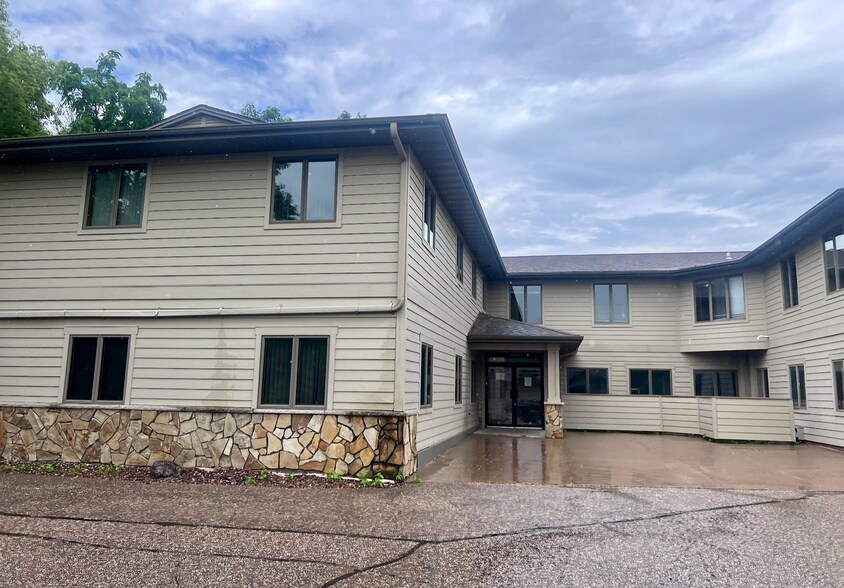 More Photos Of 680 Hehli Way, Mondovi Medical For Sale