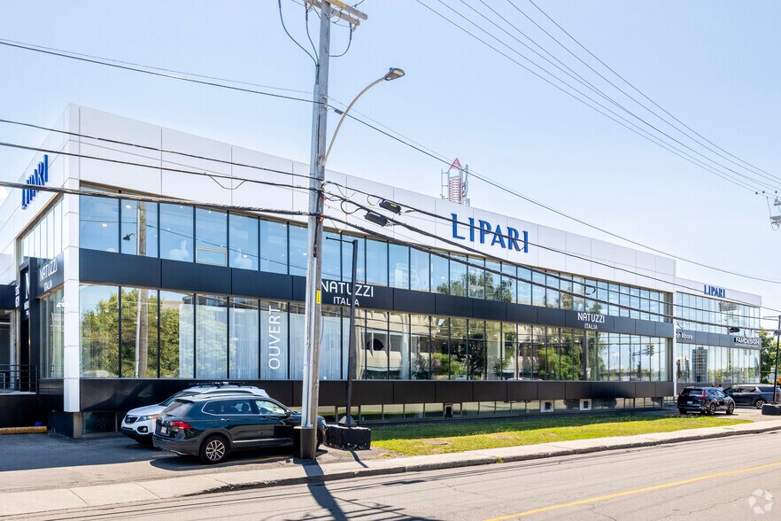 More Photos Of 8100-8150 Boul Décarie, Montréal Storefront For Lease