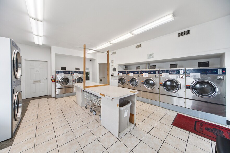 More Photos Of 14 N Elm St, Colfax Storefront Retail Residential For Sale
