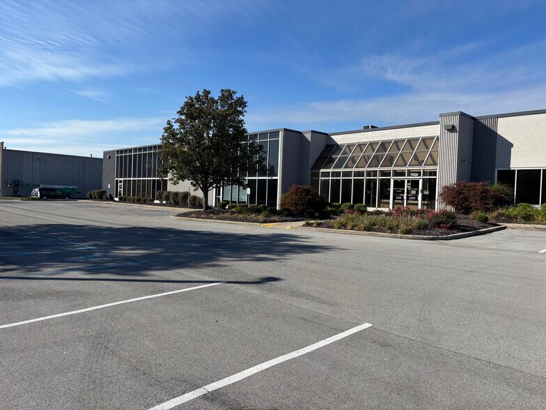 Primary Photo Of 6960-7034 Corporate Dr, Indianapolis Flex For Lease