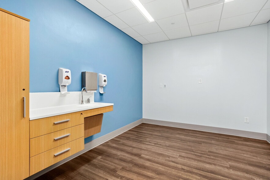 More Photos Of 4359 Greco Dr, San Antonio Medical For Lease