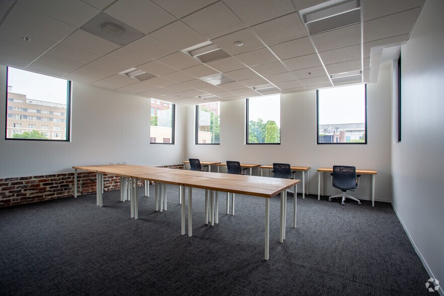 More Photos Of 313 E Broad St, Richmond Coworking Space