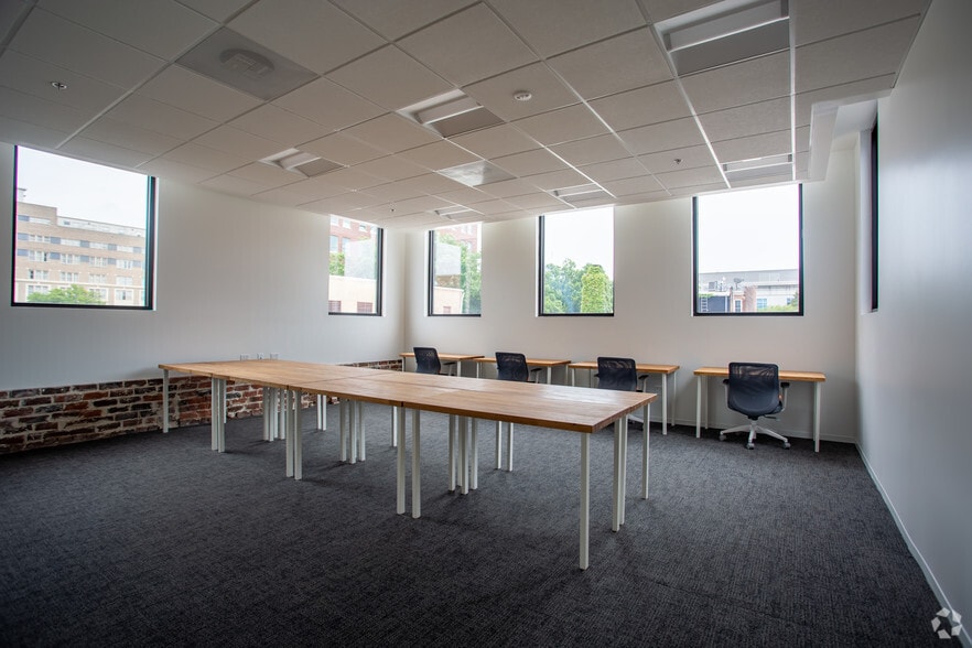 More Photos Of 313 E Broad St, Richmond Coworking Space